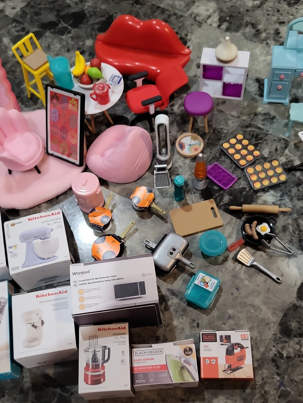 Mini Brands Home Set!